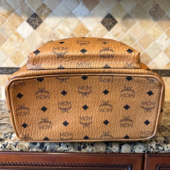 MCM Visetos Cognac Gold Studded Authentic Leather Backpack - Picture 3 of 7